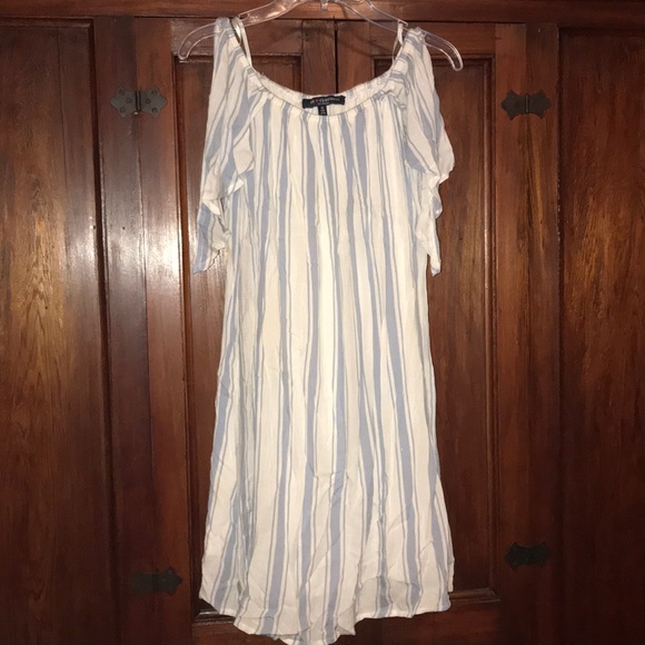 one clothing Dresses & Skirts - Beautiful blue & white stripe dress